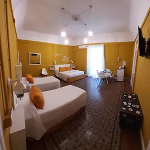 Kike Bed & Breakfast Aeroporto di Catania Fontana Rossa