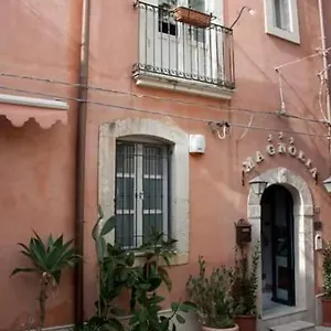 Italiana Magnolia Bed & Breakfast Syracuse
